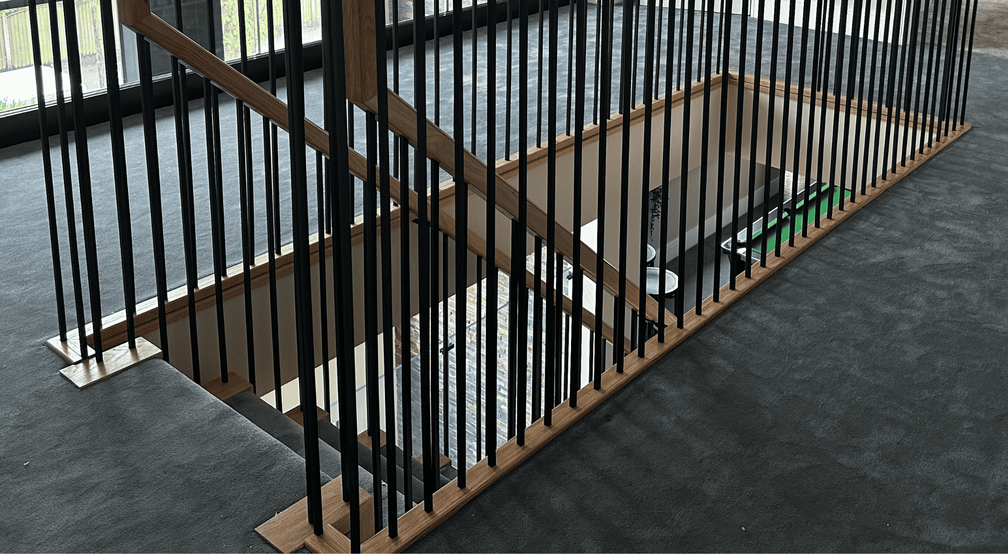 metal spindles with oak baserail